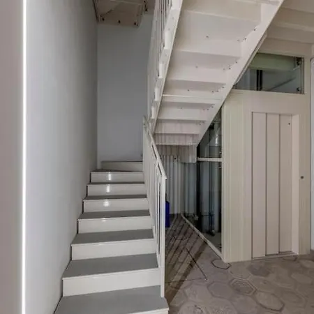 Διαμέρισμα Blue - Center & Garage